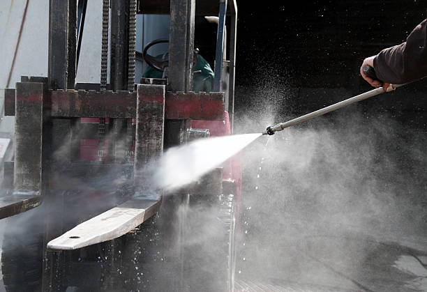 Best Warehouse Cleaning  in Oak Ridge, NC